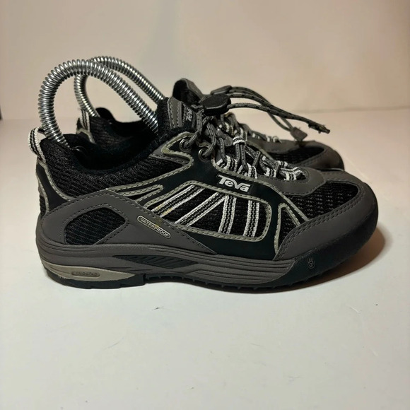 TEVA 4065 Girls Sneakers Waterproof Hiking Shoes Trail Sz 13 Black Gray Sneakers - Picture 1 of 9